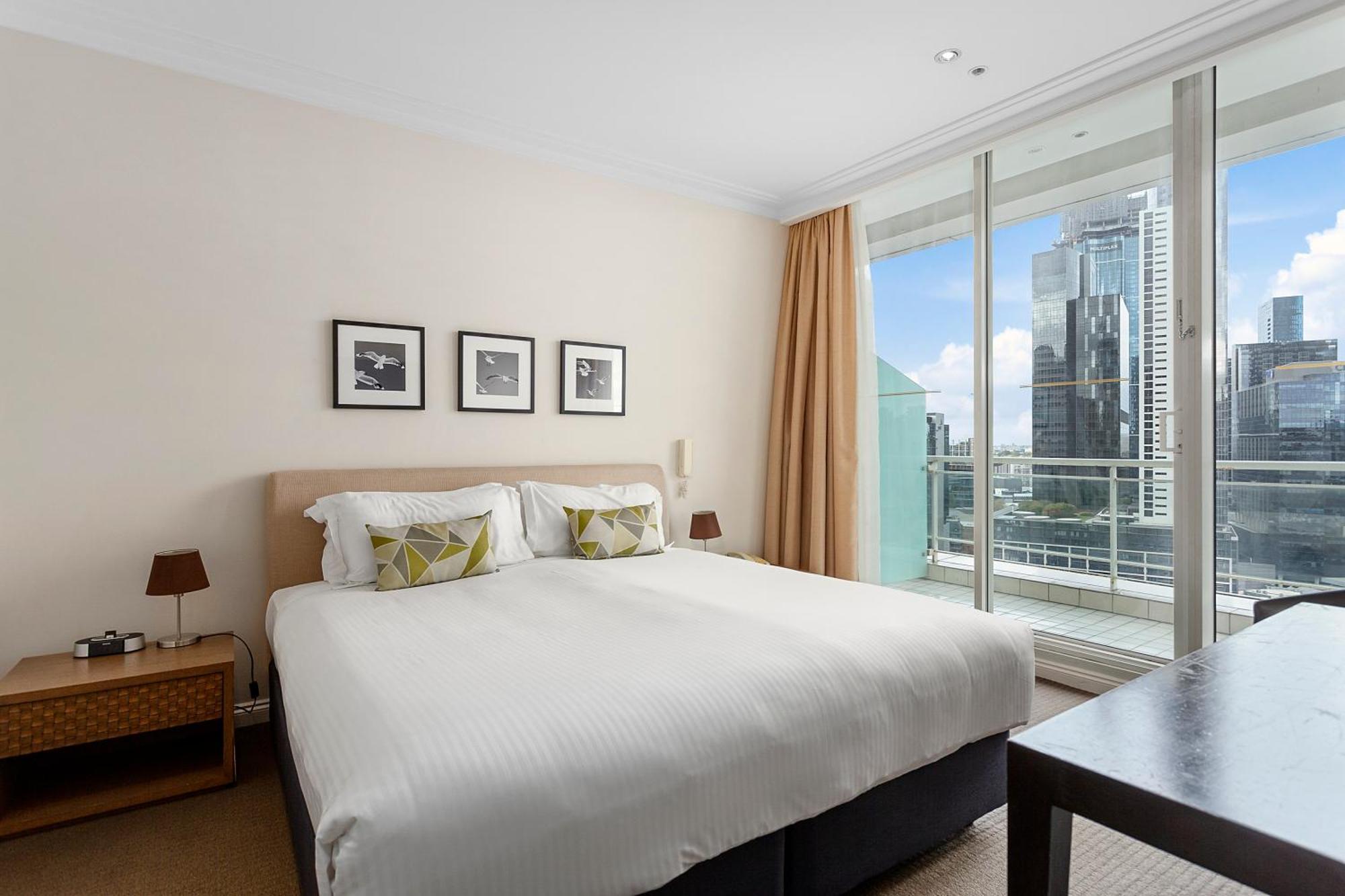 Clarion Suites Gateway Melbourne Phòng bức ảnh