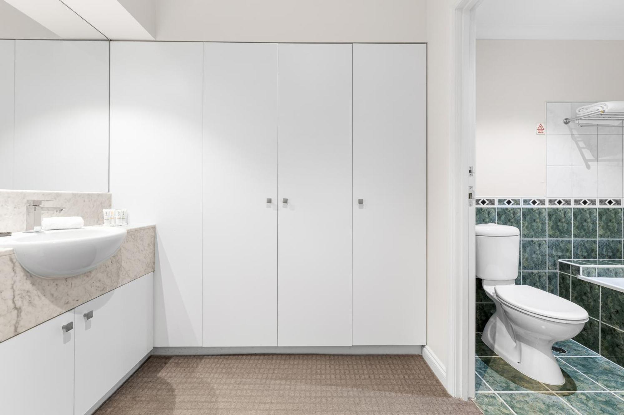 Clarion Suites Gateway Melbourne Phòng bức ảnh