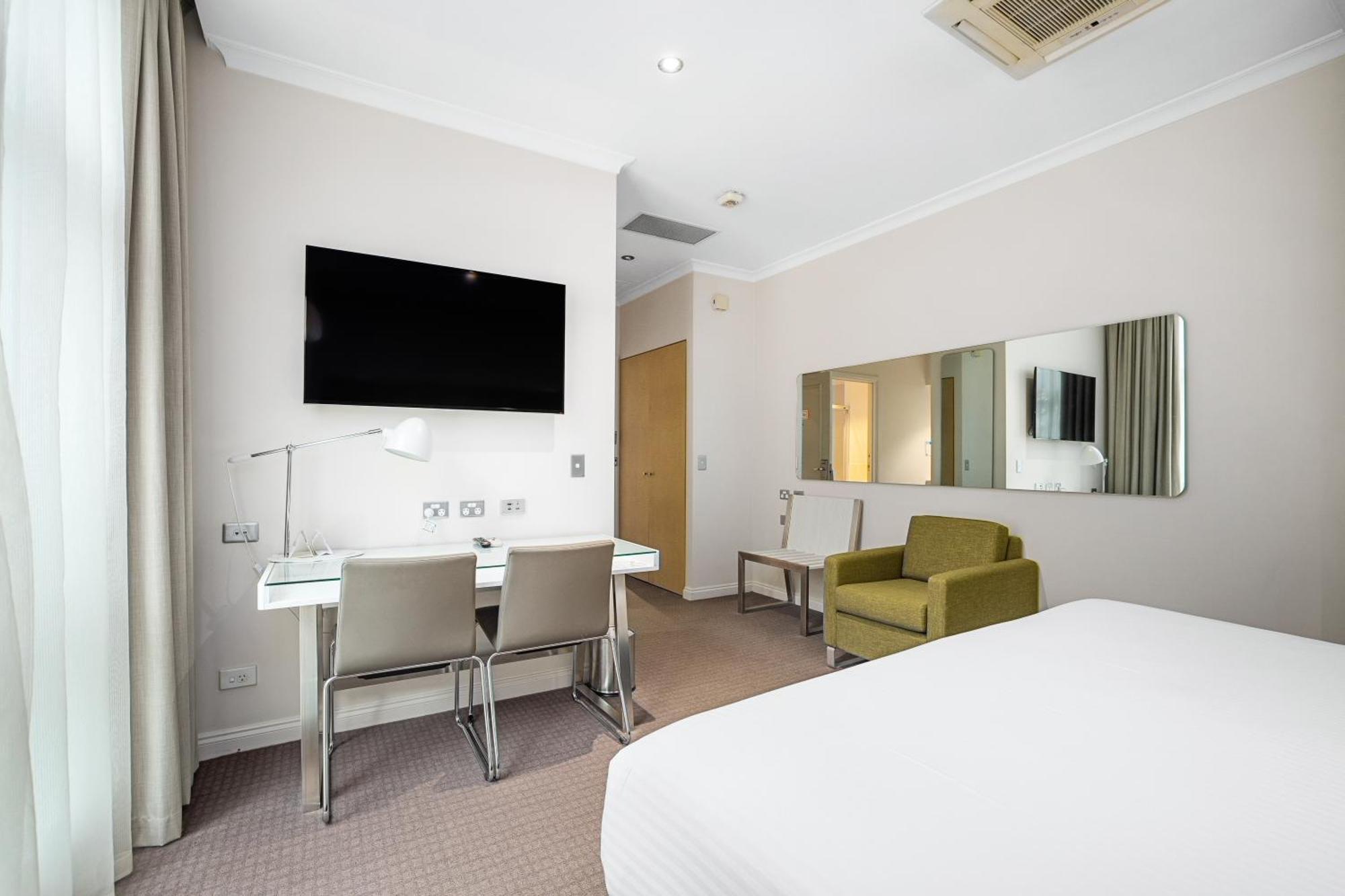 Clarion Suites Gateway Melbourne Phòng bức ảnh